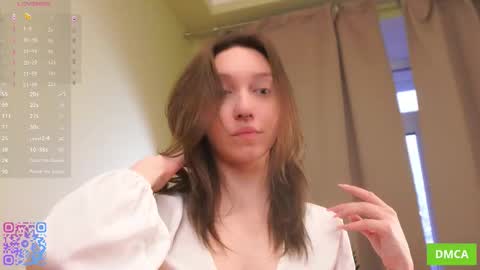 Sophie  Fav patterns 99199444press my buttons  see what happens  online show from 11-08-25, 05:18