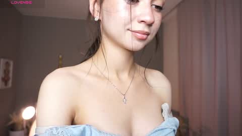 Snapshot of pussechka chatting on 07-28-26, 04:50 Kiki online show from 07-28-26, 04:50