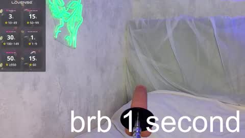 Snapshot of pussy_asmr chatting on 09-27-25, 06:13 Monica online show from 09-27-25, 06:13