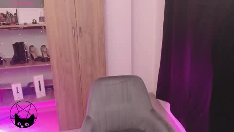 Mari online show from 03-23-26, 01:31