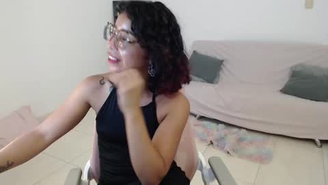 Snapshot of putakusan chatting on 03-01-25, 08:23 Izumi online show from 03-01-25, 08:23