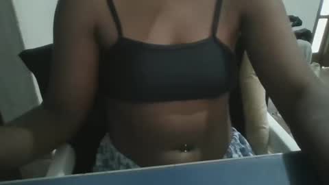 Snapshot of putinha_rj chatting on 11-03-25, 07:15 putinha_rj online show from 11-03-25, 07:15