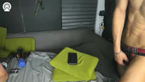 Snapshot of putomxbb chatting on 11-16-25, 01:06 putomxbb online show from 11-16-25, 01:06