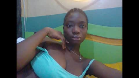 Snapshot of pweedy_ora chatting on 10-16-25, 11:55 ora online show from 10-16-25, 11:55