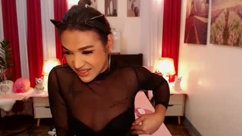 Queen Agatha online show from 12-03-24, 12:16