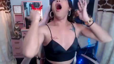 Queen Agatha online show from 10-09-25, 05:44