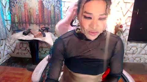 Queen Agatha online show from 04-24-26, 04:20