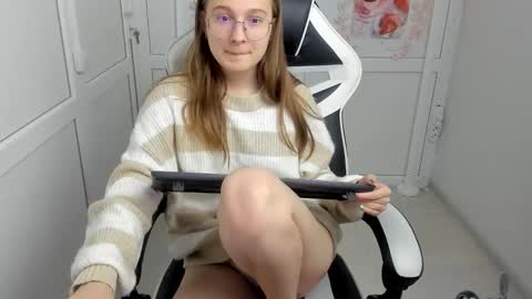 Amelie online show from 06-10-26, 07:18