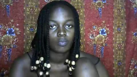 queen_banice online show from 10-20-25, 06:41