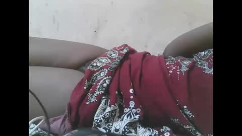 queen_berry1 online show from 11-16-25, 06:46