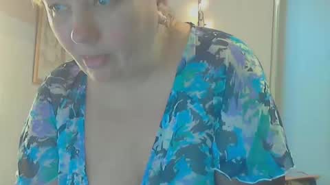 queen_jane8 online show from 01-12-25, 01:16