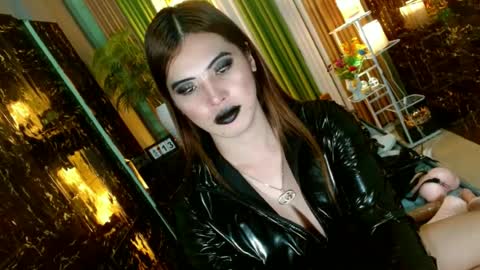 Kendal  online here from 6am-3pm philippine time online show from 06-13-26, 01:42