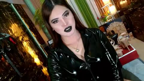 Kendal  online here from 6am-3pm philippine time online show from 07-28-26, 09:47