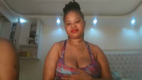Snapshot of queen_kikih chatting on 05-11-26, 03:51 Queen kikih online show from 05-11-26, 03:51