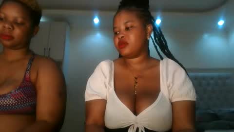 Snapshot of queen_kikih chatting on 05-14-26, 09:21 Queen kikih online show from 05-14-26, 09:21