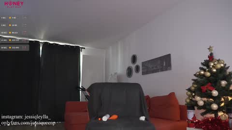 queen_leylla online show from 01-07-25, 09:07