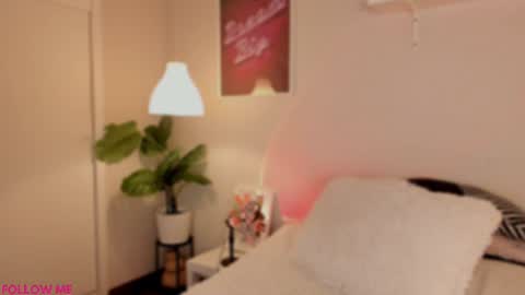Snapshot of queen_liana chatting on 07-28-26, 05:58 Liana online show from 07-28-26, 05:58