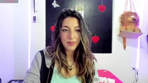 queen_natttyy online show from 01-10-25, 05:05