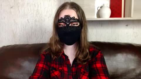 Snapshot of queen_nora chatting on 05-06-26, 10:04 Nora online show from 05-06-26, 10:04