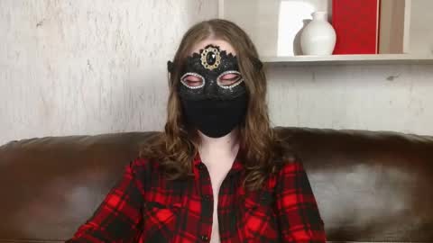 Snapshot of queen_nora chatting on 05-13-26, 11:00 Nora online show from 05-13-26, 11:00