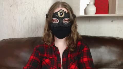 Snapshot of queen_nora chatting on 05-16-26, 11:03 Nora online show from 05-16-26, 11:03