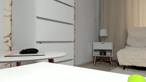 Snapshot of queen_of_deepthroat chatting on 01-21-25, 12:18 queen_of_deepthroat online show from 01-21-25, 12:18