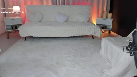 Snapshot of queen_of_deepthroat chatting on 02-01-25, 05:28 queen_of_deepthroat online show from 02-01-25, 05:28