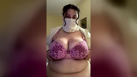 Snapshot of queen_ophelia chatting on 08-06-26, 03:14 queen_ophelia online show from 08-06-26, 03:14