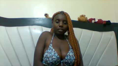 Snapshot of queen_wow2 chatting on 09-14-25, 02:49 queen online show from 09-14-25, 02:49