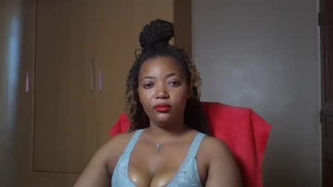 Snapshot of queenbebony2 chatting on 06-15-26, 07:43 Queenbebony2 online show from 06-15-26, 07:43