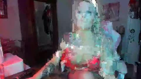 Snapshot of queenbish90 chatting on 10-28-25, 01:31 KelseyRose online show from 10-28-25, 01:31