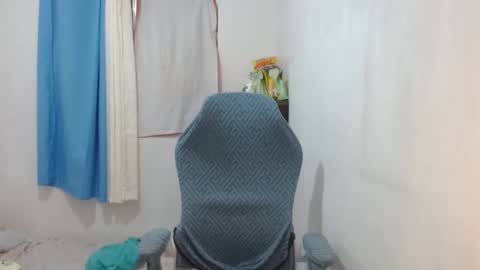 Snapshot of queenboba chatting on 01-13-25, 11:30 queen online show from 01-13-25, 11:30