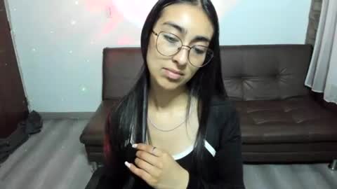 queenbyte_18 online show from 07-10-26, 05:12
