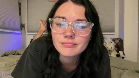 Snapshot of queencassidyy chatting on 05-28-26, 04:32 Cassidy online show from 05-28-26, 04:32