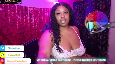 Snapshot of queencroze chatting on 02-03-26, 03:06 Queen Cherise Roze online show from 02-03-26, 03:06