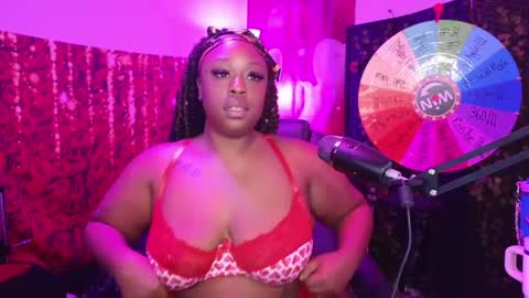 Snapshot of queencroze chatting on 05-25-26, 02:56 Queen Cherise Roze online show from 05-25-26, 02:56