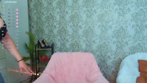 Help me to reach 150 K followers online show from 05-08-26, 01:11