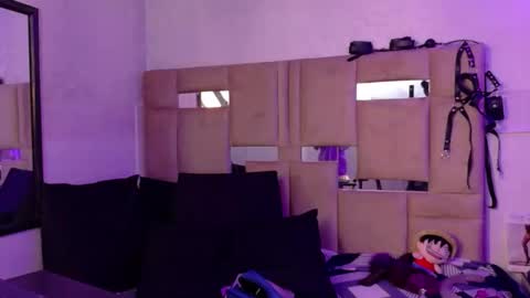 QUEENJEENN online show from 03-20-26, 05:34