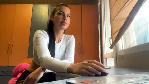 Kira online show from 03-23-26, 08:40