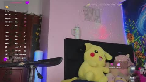 Snapshot of queenlamia chatting on 12-12-24, 10:02 Taurus online show from 12-12-24, 10:02