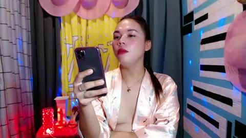 Snapshot of queenlust381213 chatting on 12-11-24, 12:23 queenlust381213 online show from 12-11-24, 12:23