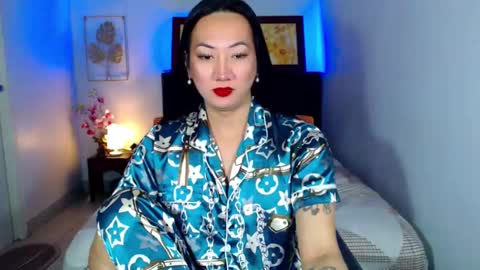 Snapshot of queenmistressts chatting on 01-09-25, 05:23 QUEEN online show from 01-09-25, 05:23