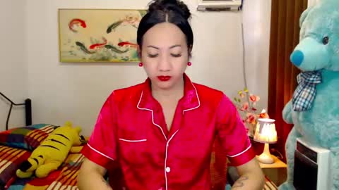 QUEEN online show from 05-30-26, 08:44