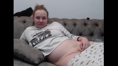 Snapshot of queenmymind chatting on 01-05-25, 05:09 queenmymind online show from 01-05-25, 05:09