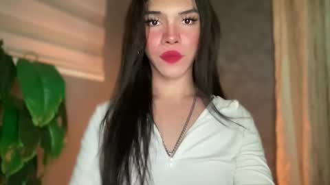 QUEEN online show from 04-03-26, 01:36