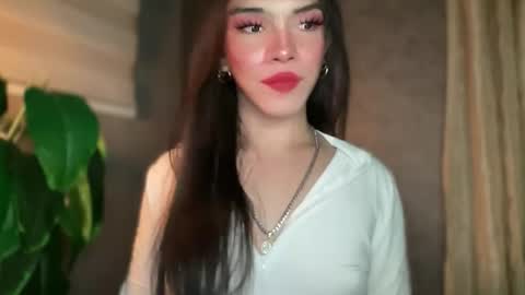 QUEEN online show from 04-04-26, 02:10