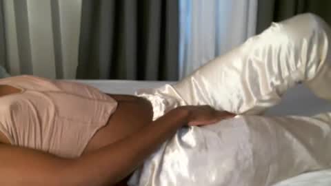 Snapshot of queenninaa chatting on 07-04-26, 08:48 queenninaa online show from 07-04-26, 08:48
