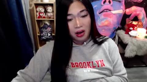 Snapshot of queenofcum169xx chatting on 11-24-25, 03:56 Mikka online show from 11-24-25, 03:56