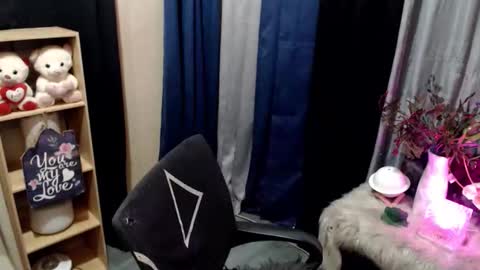 Mikka online show from 12-02-25, 04:57