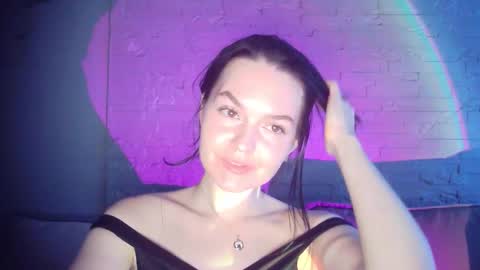 Snapshot of queenofmodels chatting on 01-14-26, 02:12 QueenOfModels online show from 01-14-26, 02:12